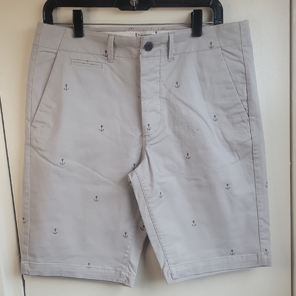 Jack & Jones Light Gray Shorts New - Picture 2 of 11
